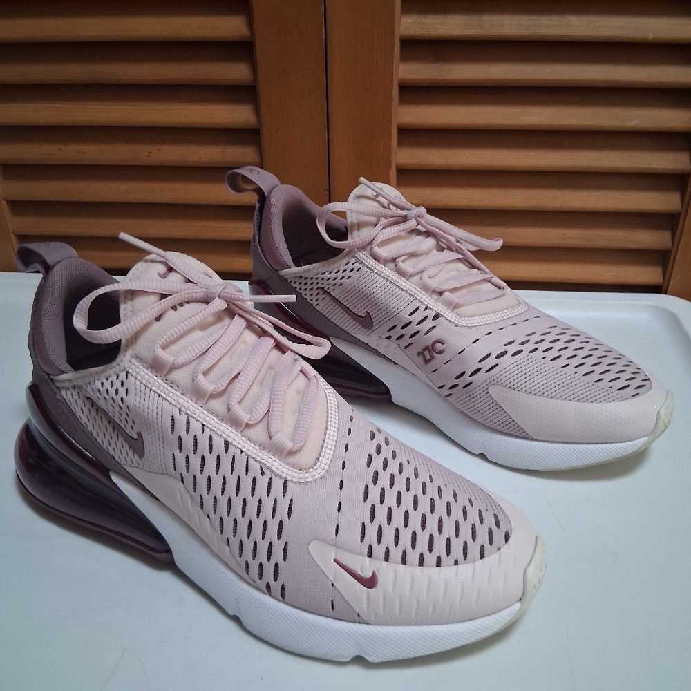 Nike Air Max 270 Soft Pink Women's Sneaker * Size: 8.5 - Picture 4 of 8